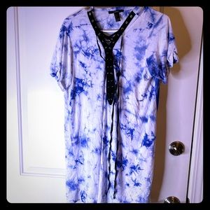 Tie dye shirt with corset front opening